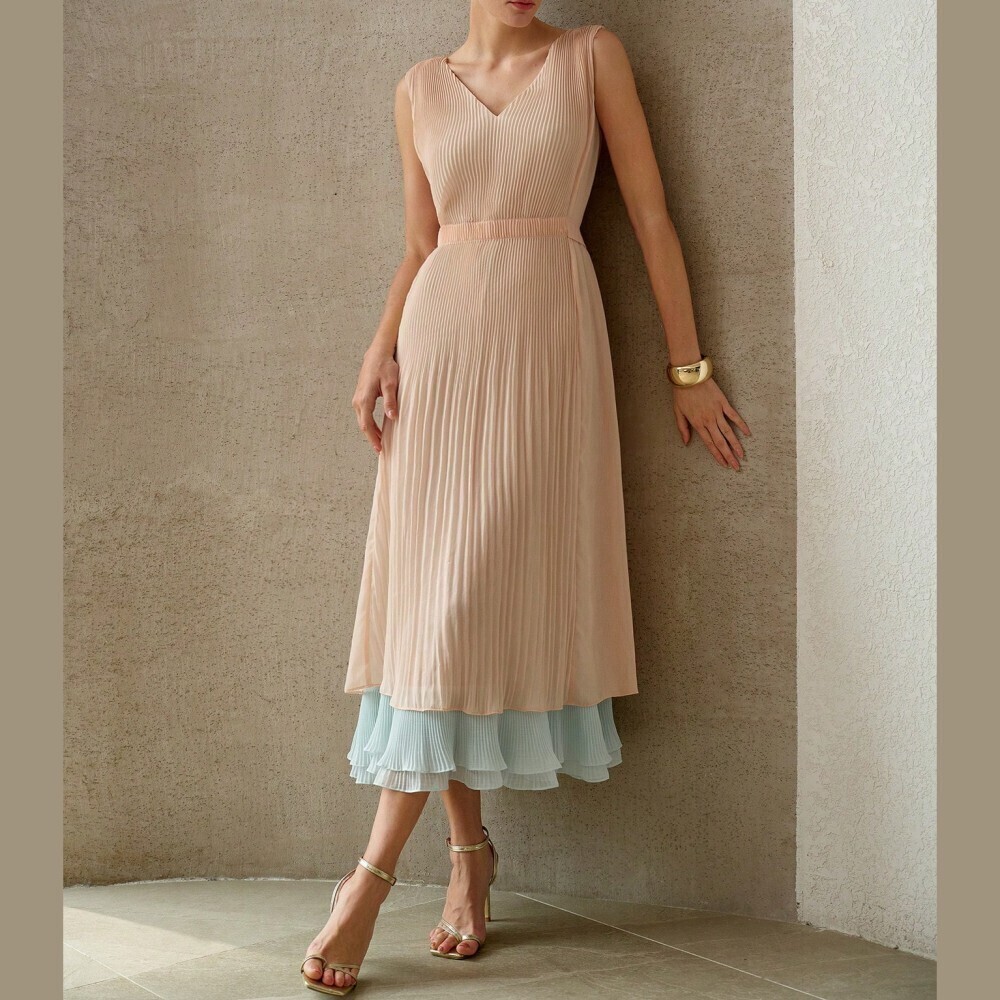 Ivory Pleated Midi Dress with Contrast Ruffle Hem - Picture 6 of 7